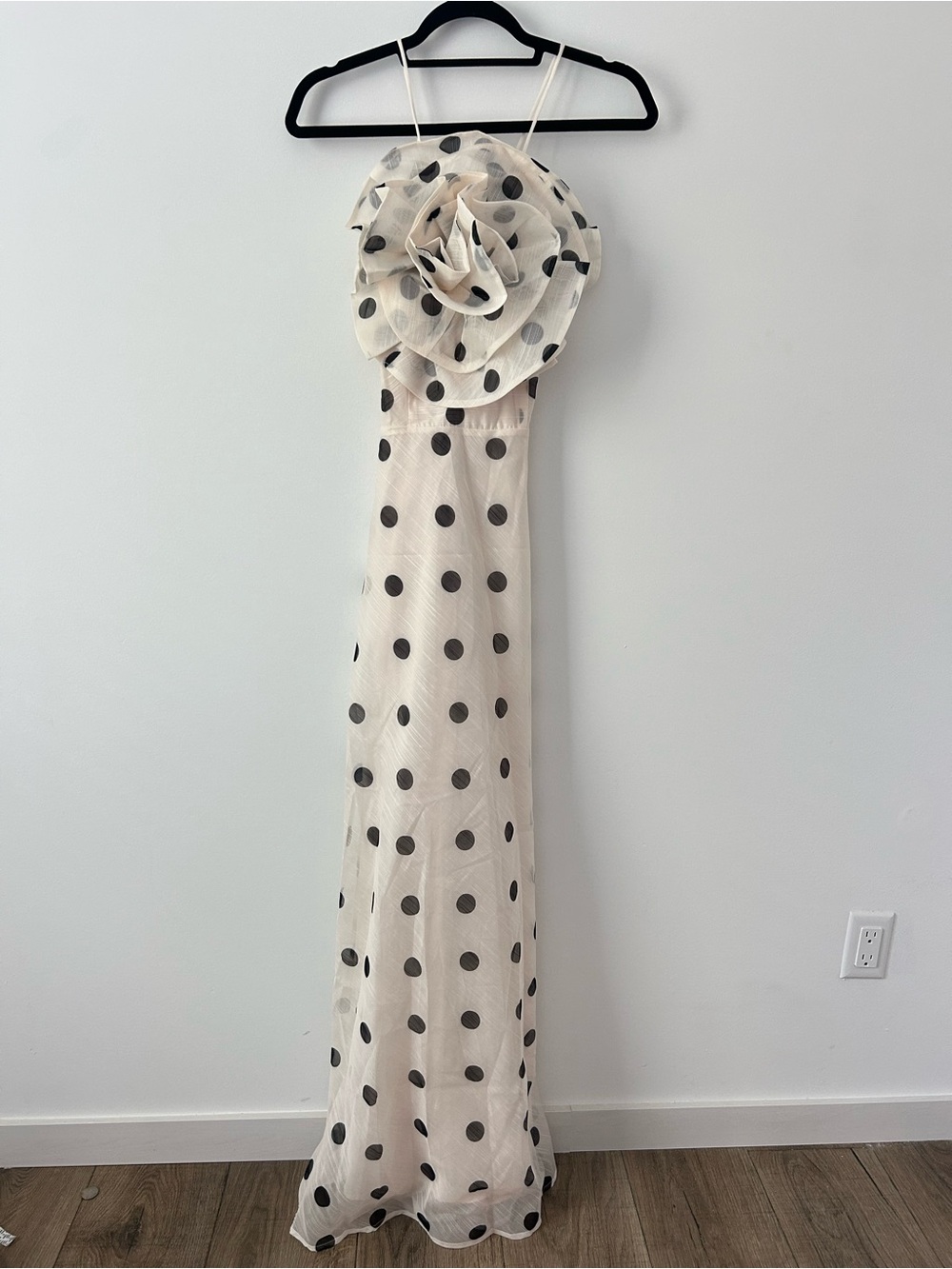 Fashion Nova Ivory Polka Dot Maxi Dress NWT Small